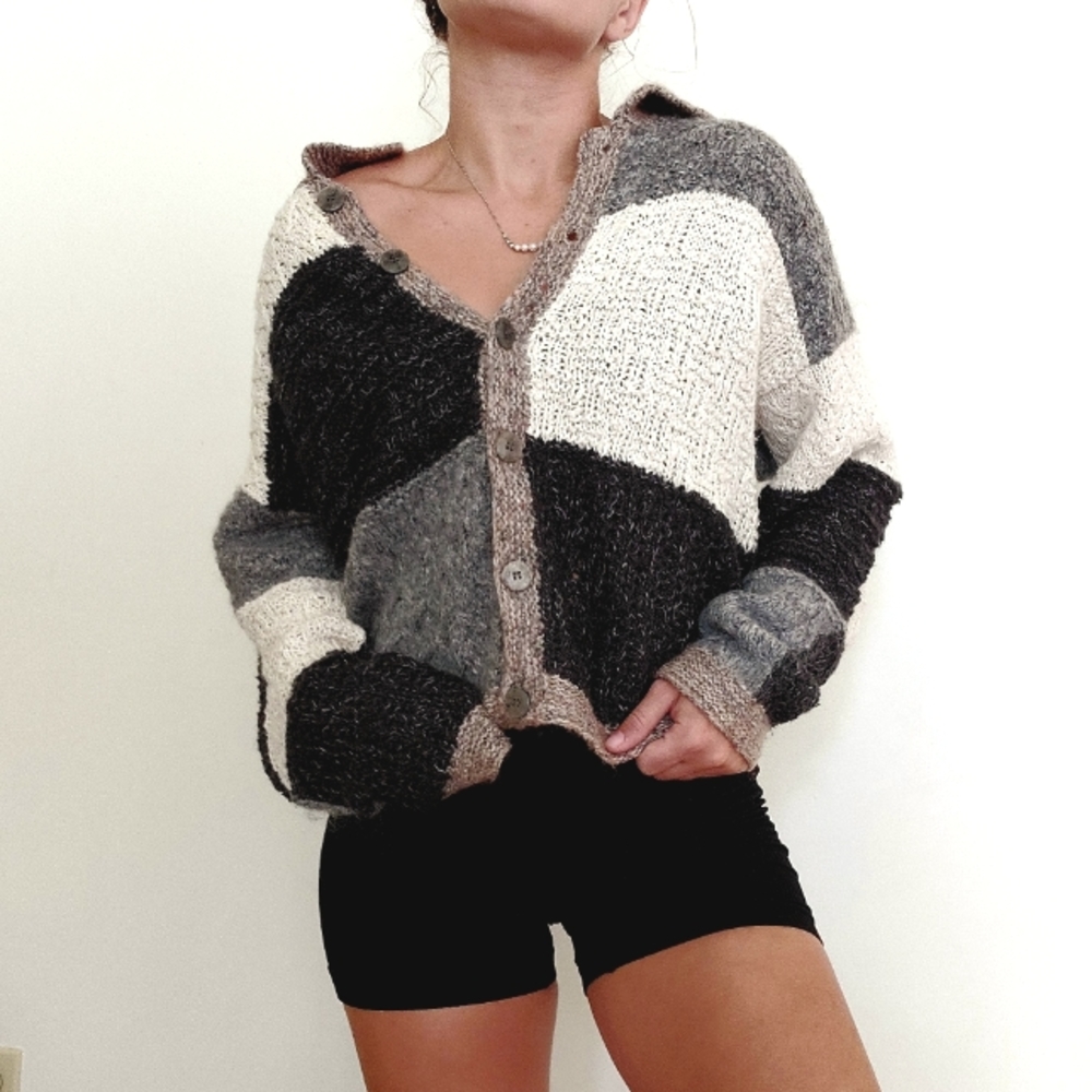 Curio knitted by hand, L, gray, black and cream color block